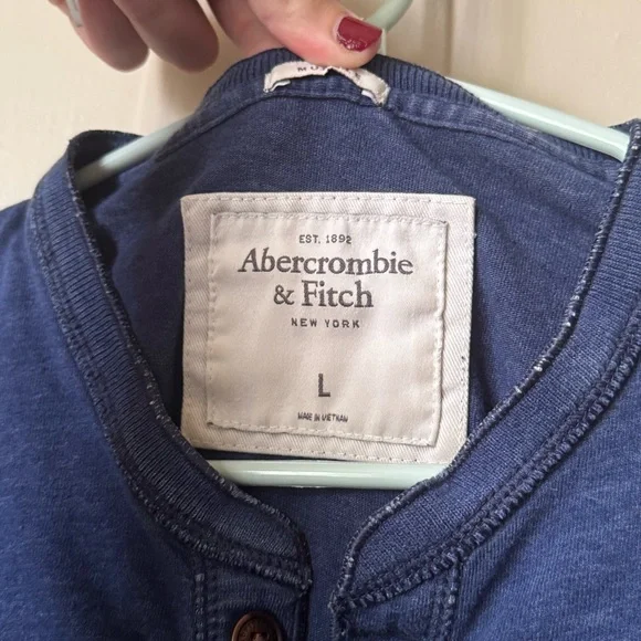 Abercrombie & Fitch Men’s Button Shirt - Picture 2 of 4